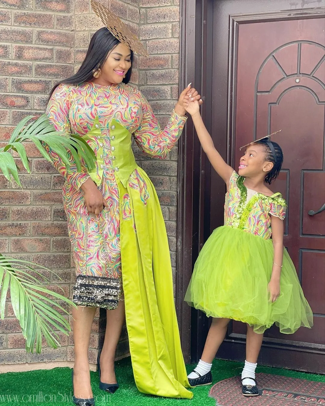 8 Stylish Mother-Child Twinning Styles For You And Your Baby