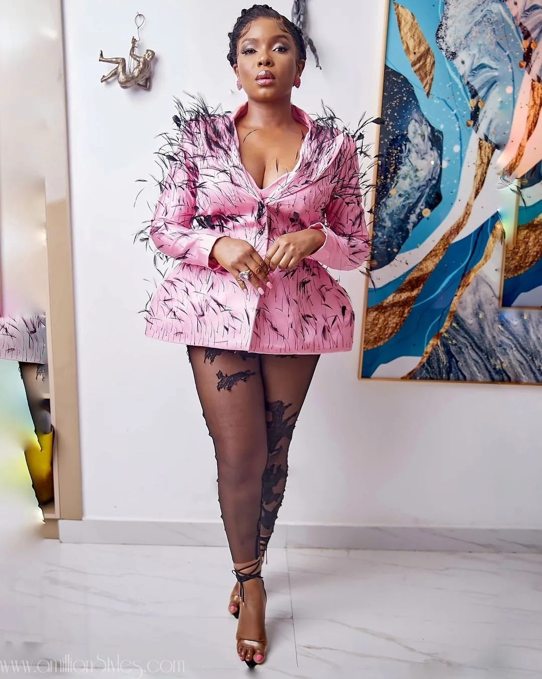 The Outfits Worn By The Women On 