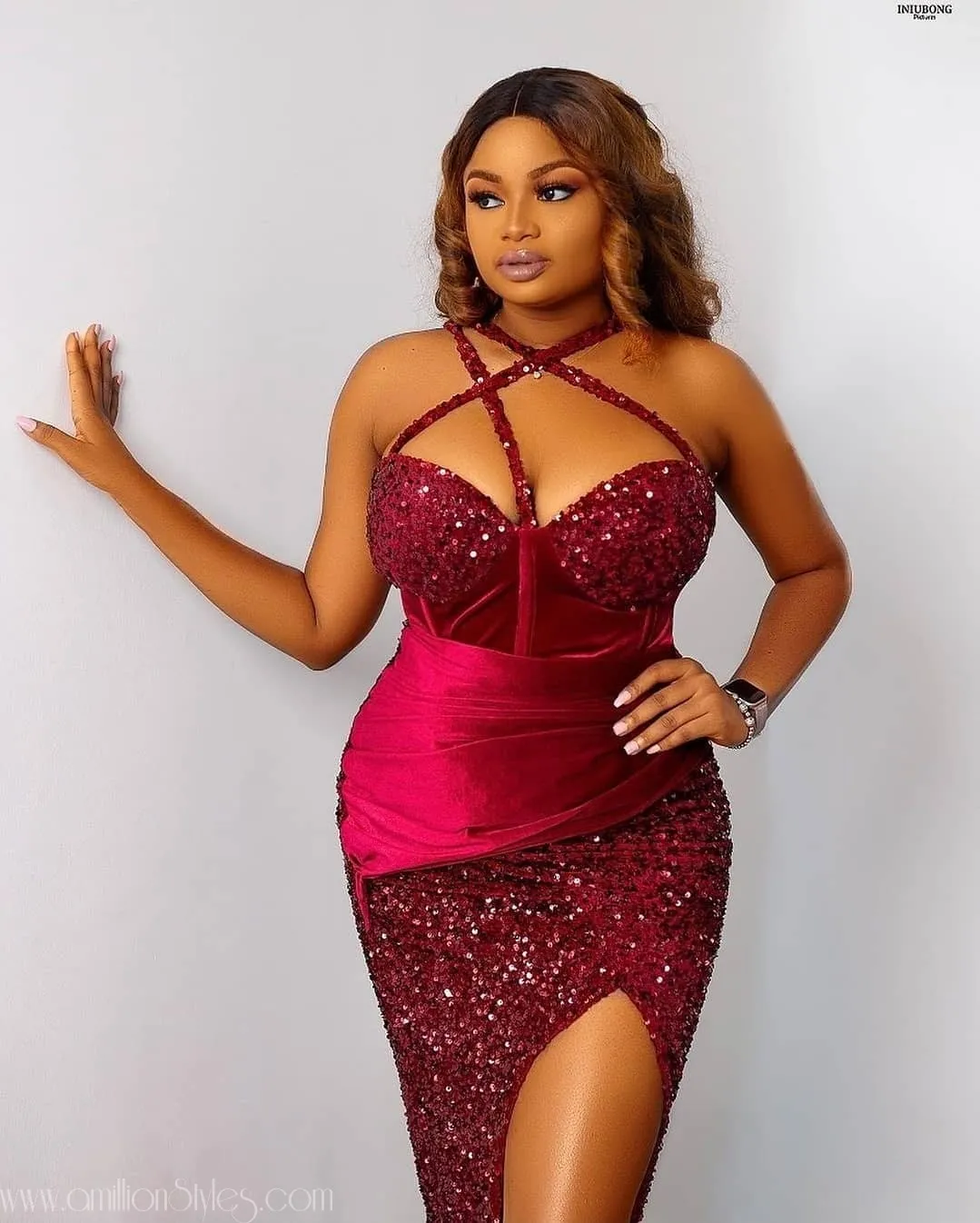 Exquisite Nigerian Lace Asoebi Styles-Volume 35