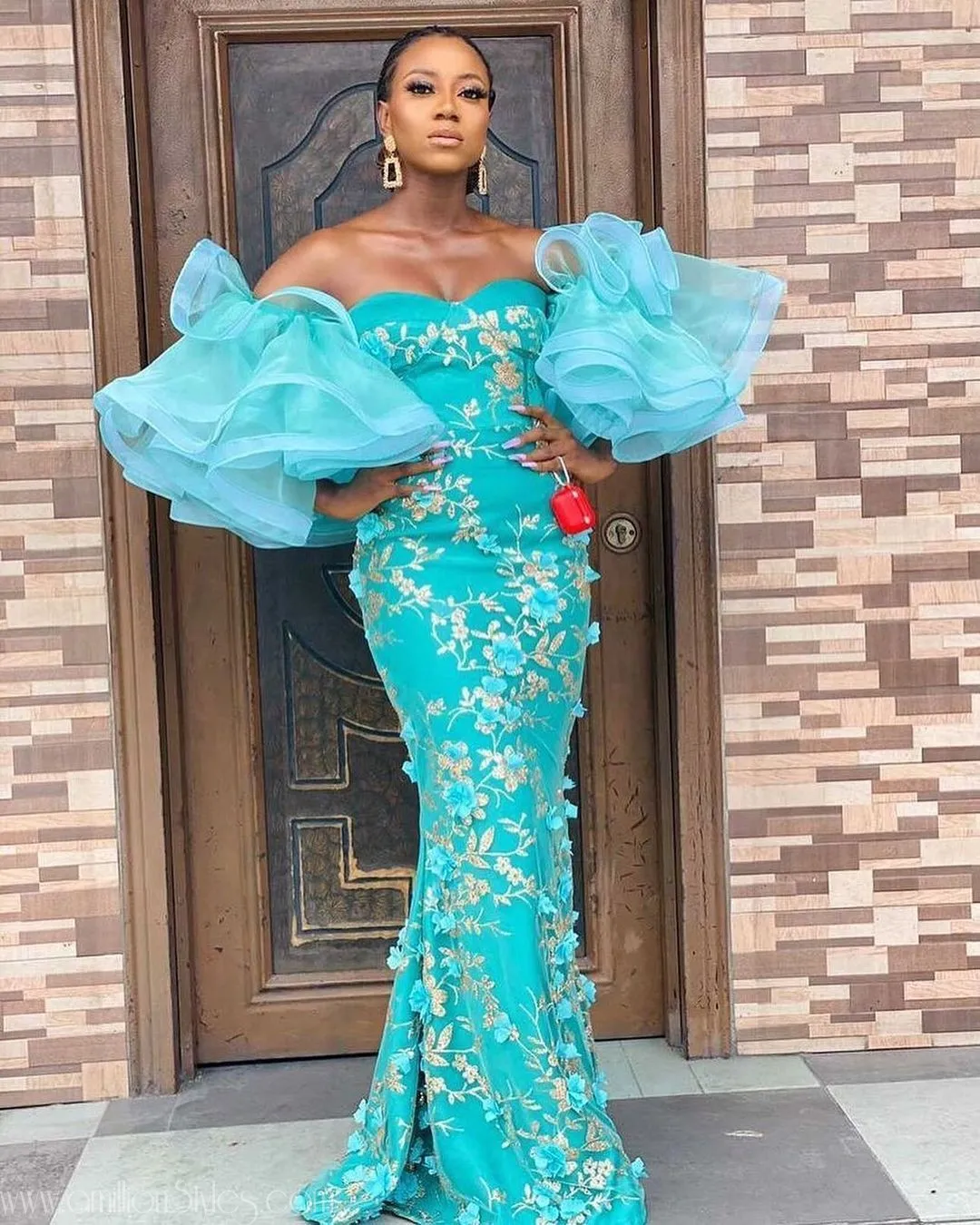 Exquisite Nigerian Lace Asoebi Styles-Volume 36