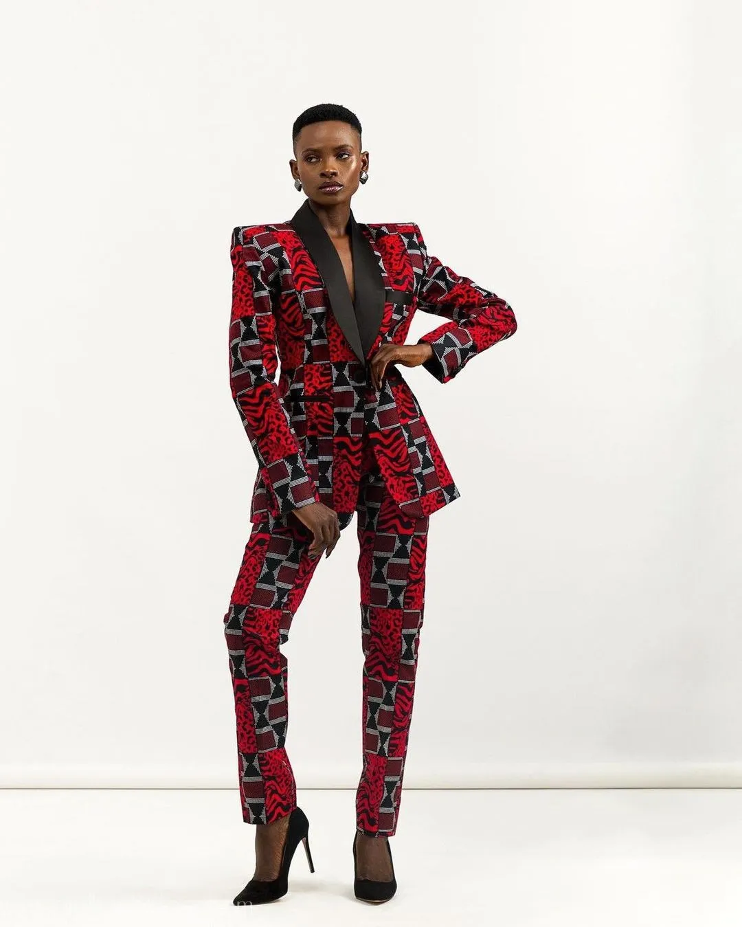 What Do You Think About These 8 Latest Ankara Suits?