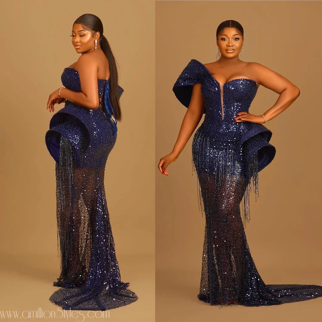 7 Beautiful Cape Asoebi Styles For Women