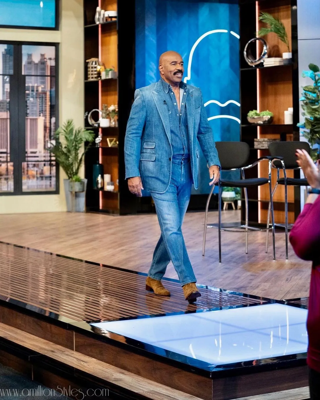 10 Times Steve Harvey Showed He's A Fashion God