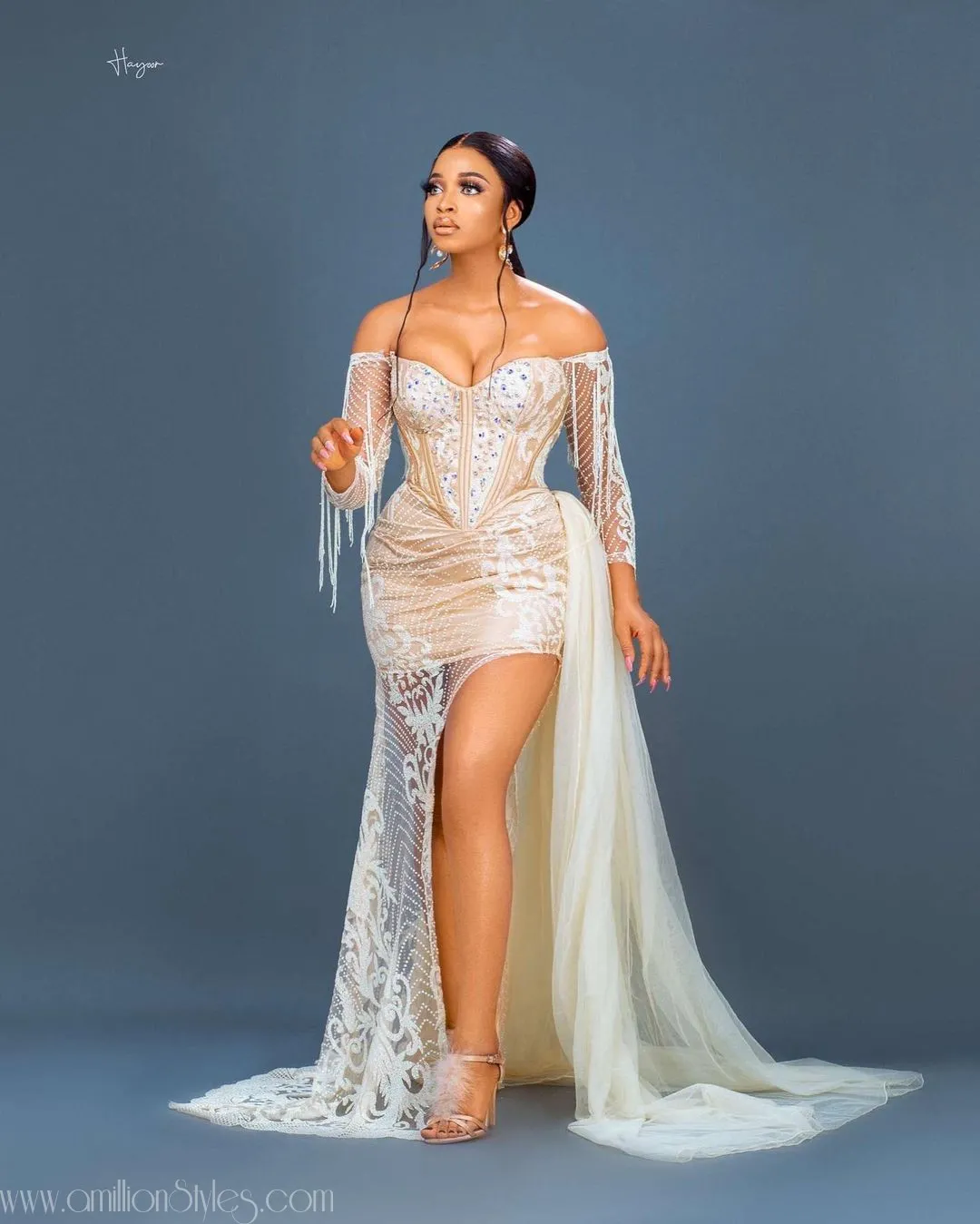 Seen A Corset With Train Asoebi Style Lately?