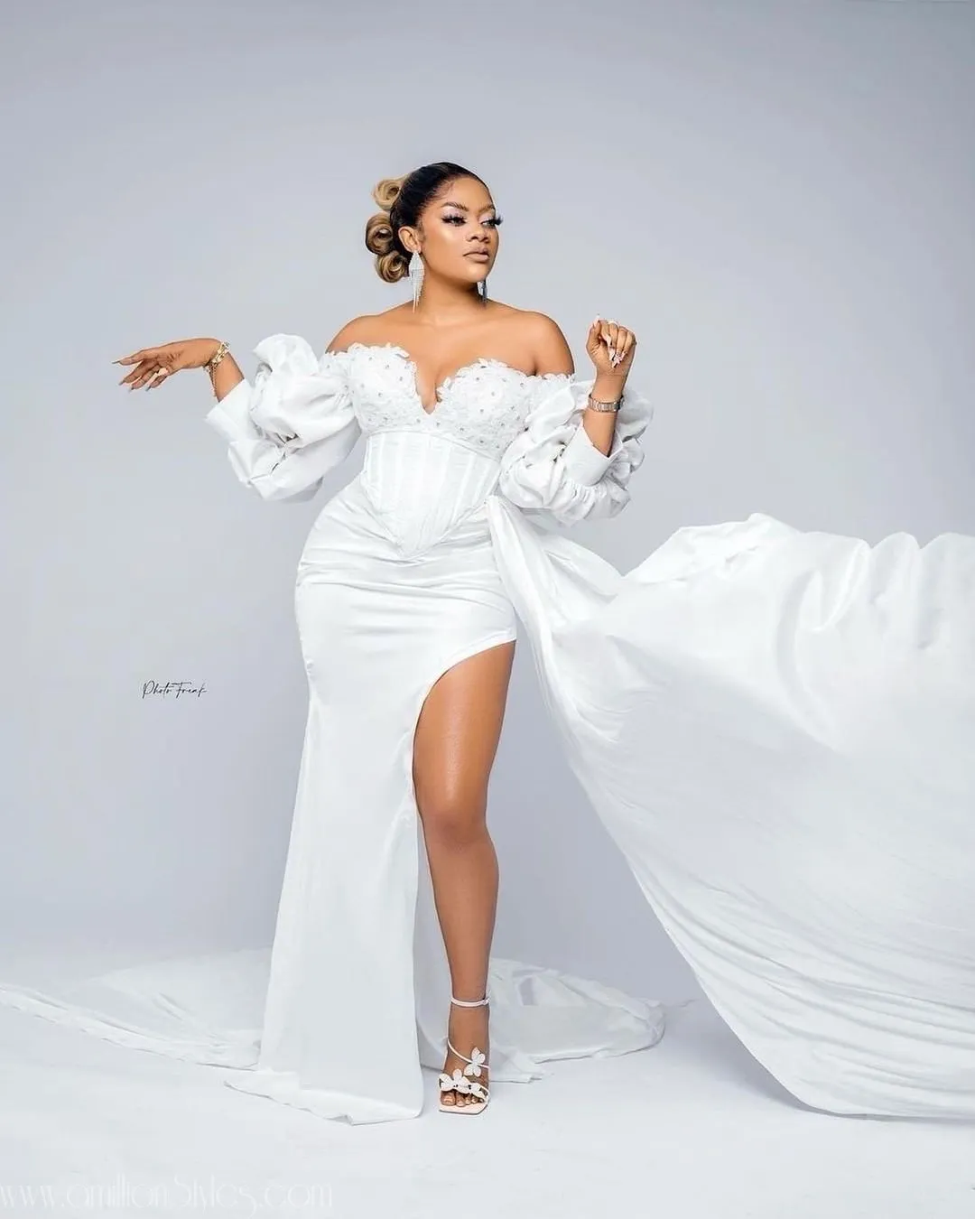 Seen A Corset With Train Asoebi Style Lately?