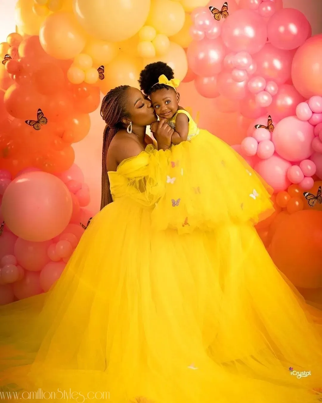 12 Mother And Child Twinning Styles For Families