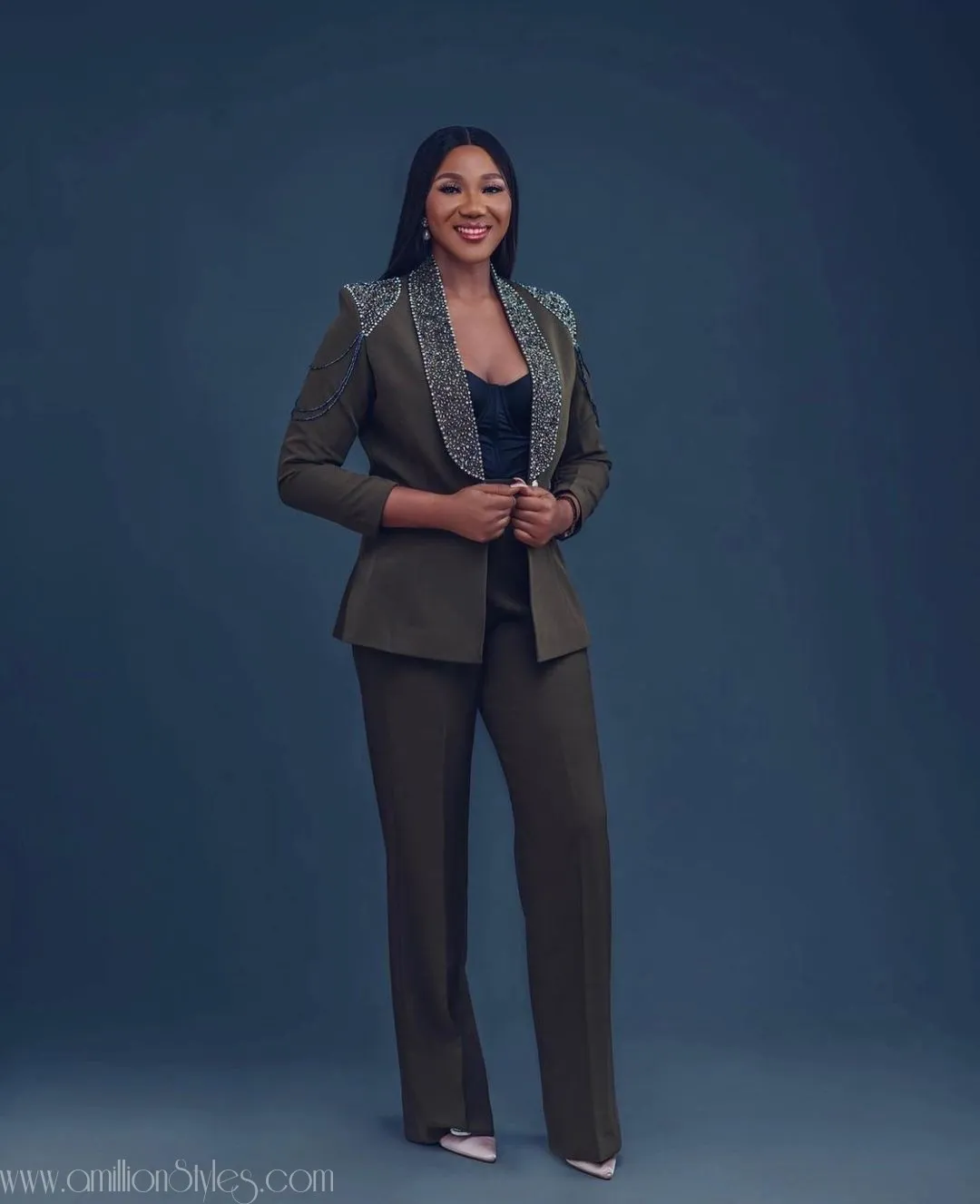 Let's Hit You With These Sweet Work Wear Styles For Women
