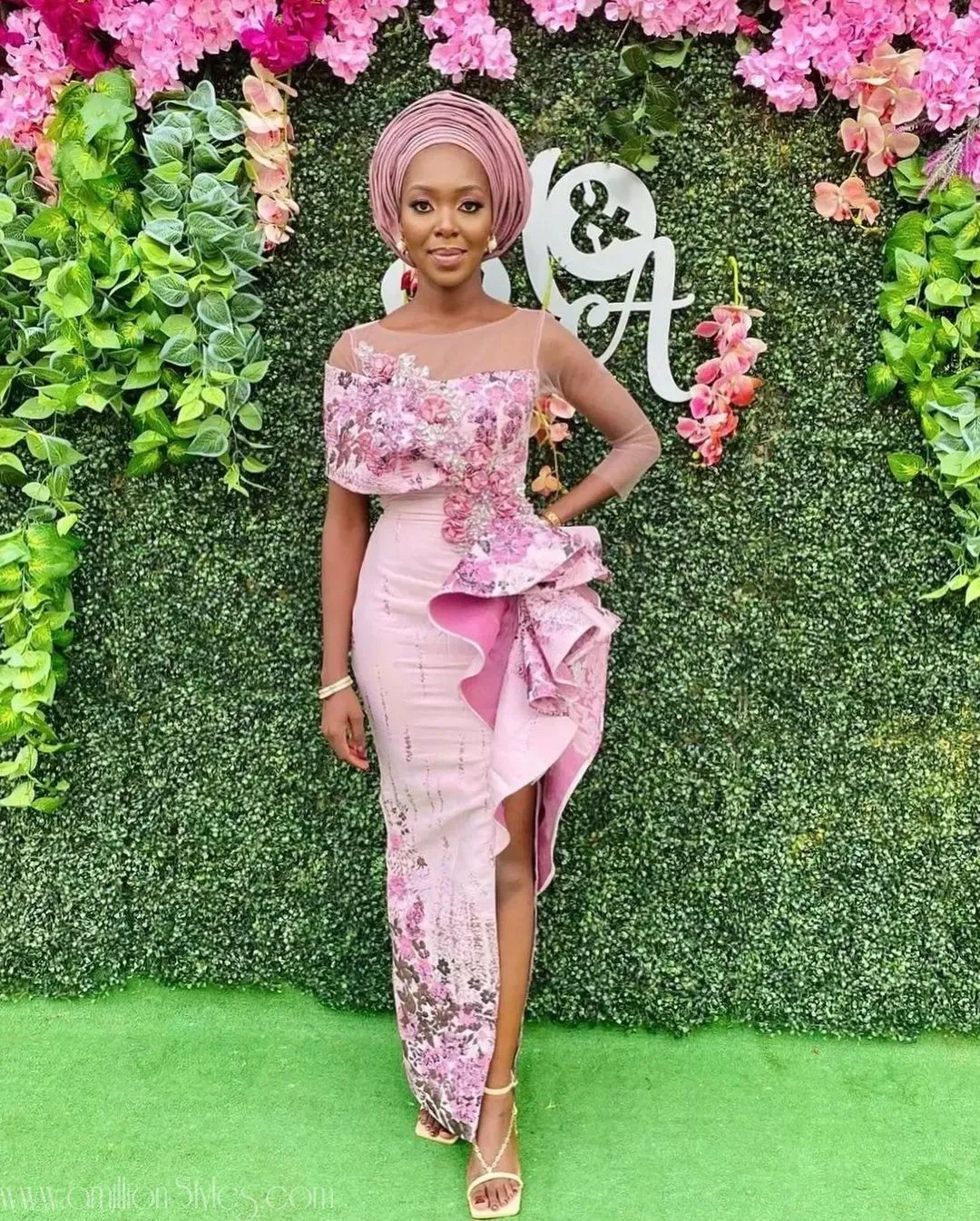 Exquisite Nigerian Lace Asoebi Styles-Volume 54