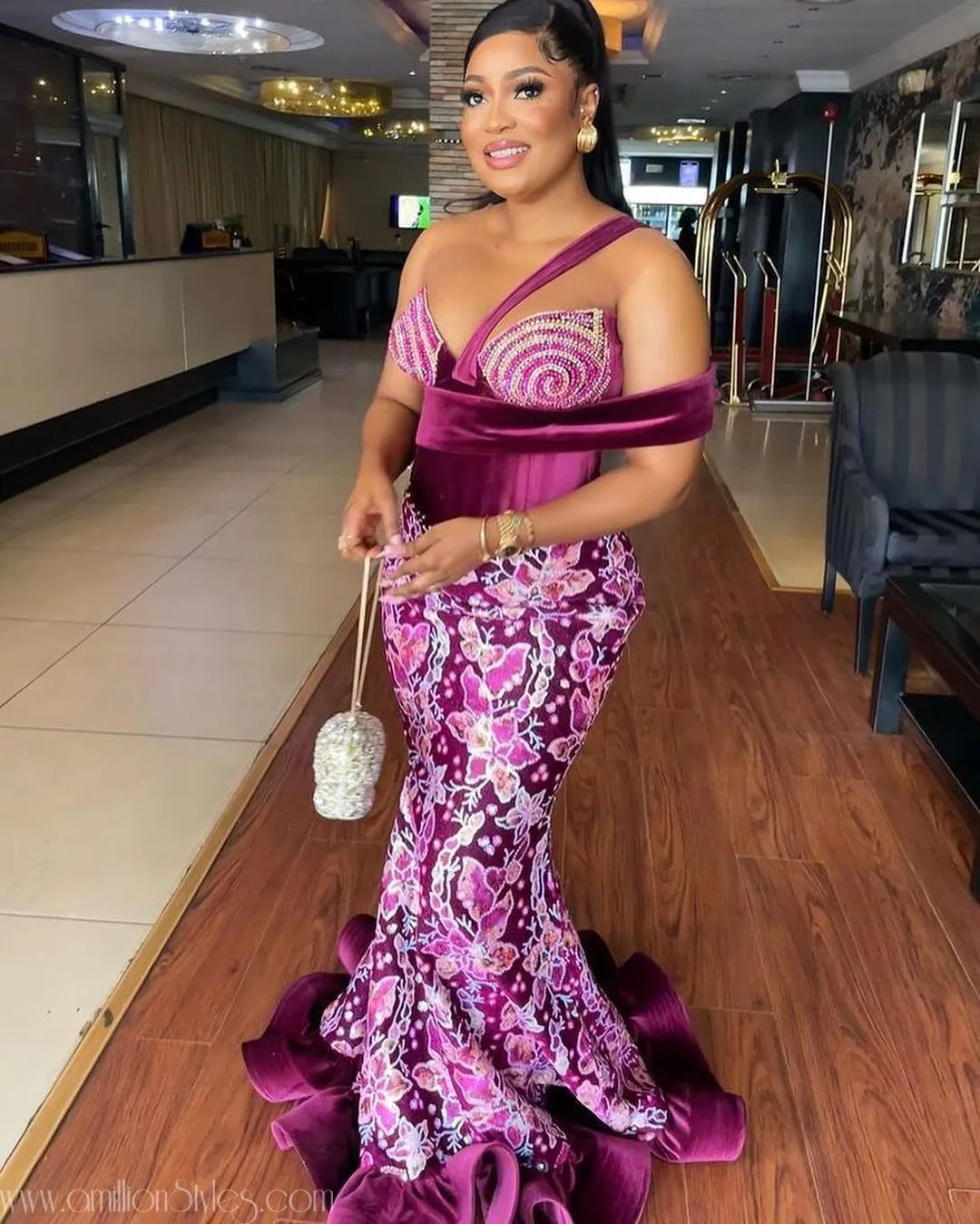 We Are Loving These 9 Jaw-Dropping Pink Lace Asoebi Styles