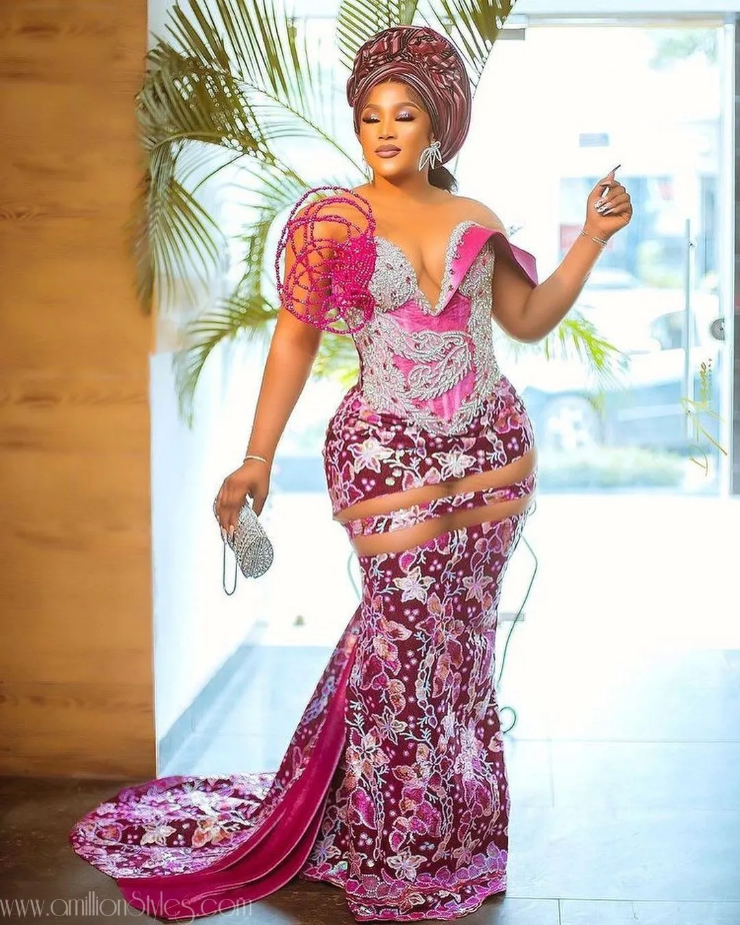 We Are Loving These 9 Jaw-Dropping Pink Lace Asoebi Styles