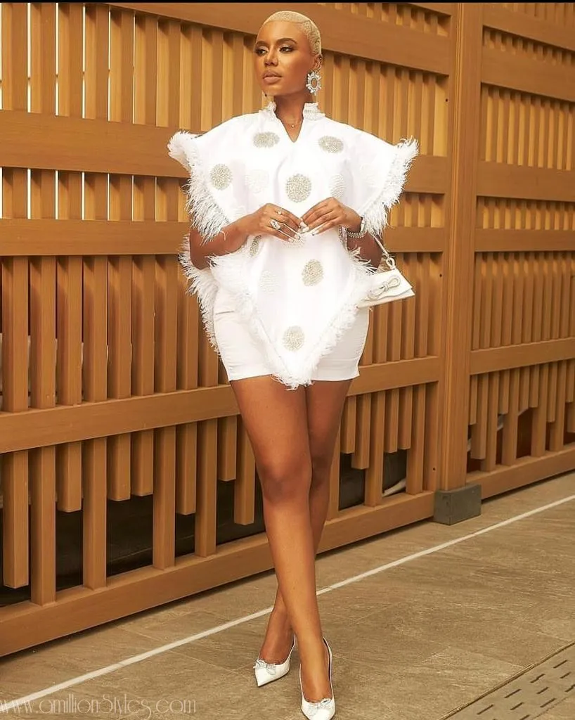 Classy White Outfit Ideas for Ladies in 2022