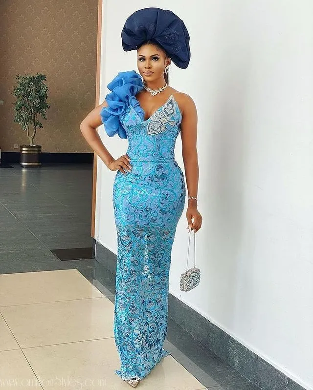 Exquisite Nigerian Lace Asoebi Styles-Volume 62