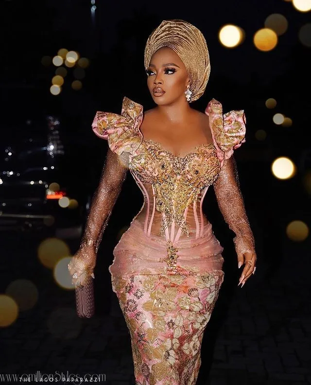 Exquisite Nigerian Lace Asoebi Styles-Volume 61