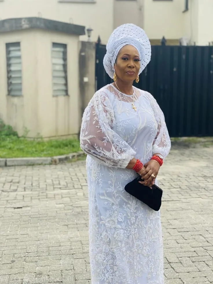 Latest Bubu Lace Gown Style