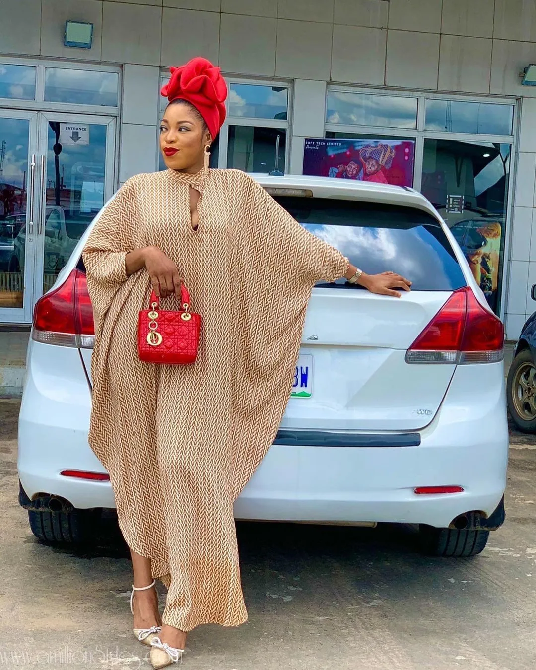 8 Rich Aunty Styles: We Love Our Rich Aunties And They Love Us Too