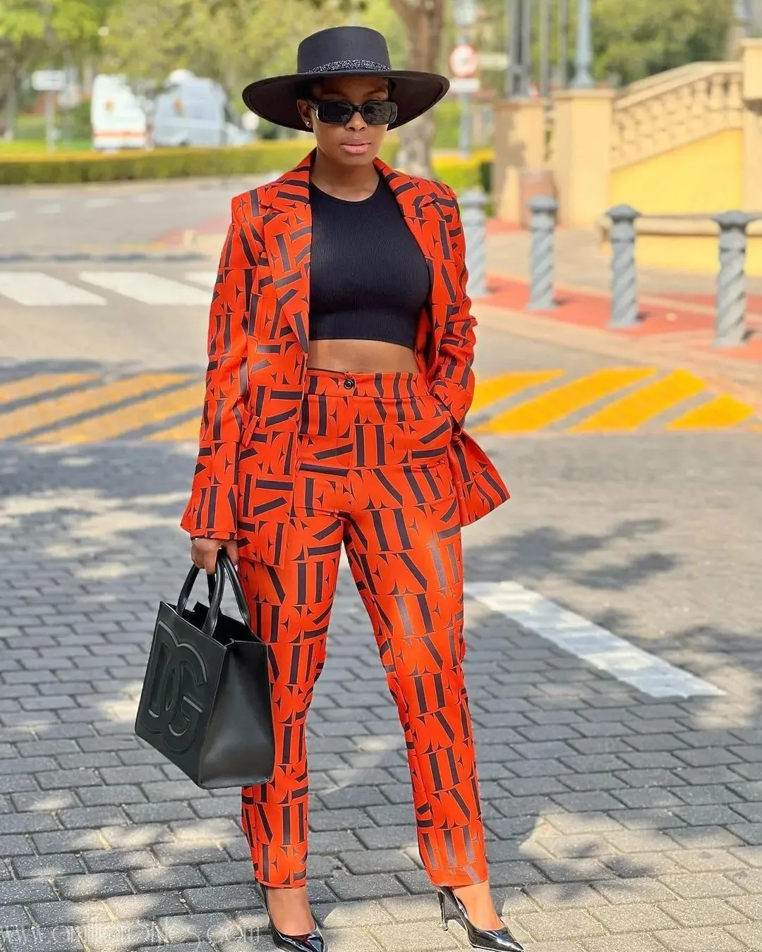 Unleash Your Inner Fashionista with These Stylish Ankara Suits