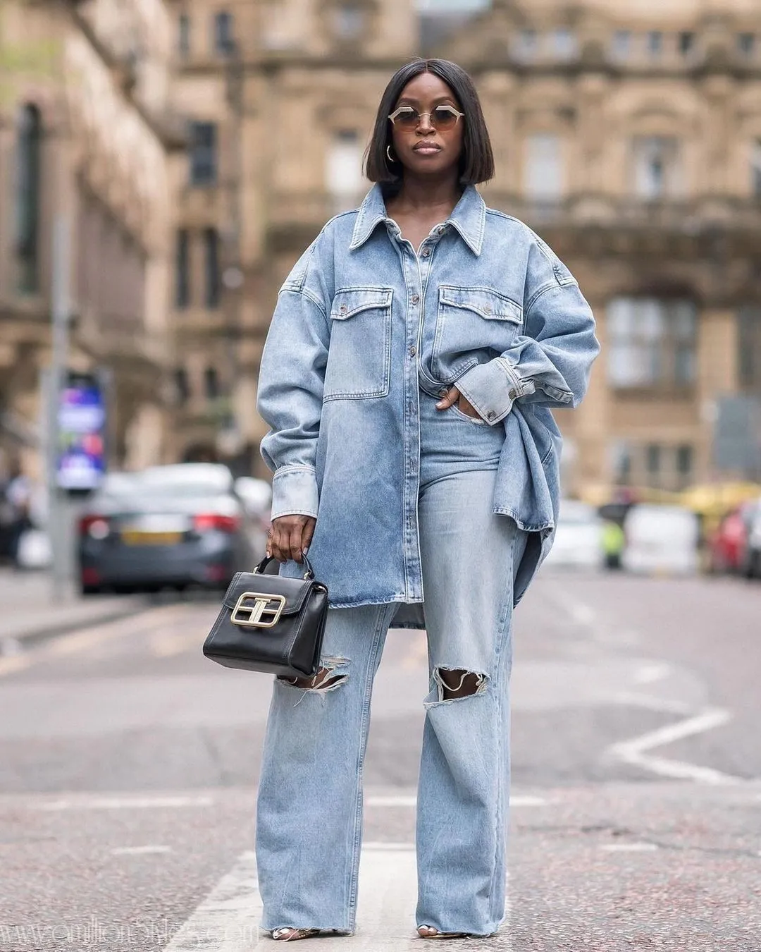 8 Chic Denim Outfits For Stylish Women