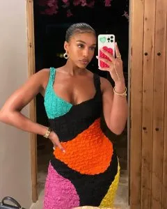 @loriharvey took a selfie in a $575 multicolored #marahoffman Ramona dress. What