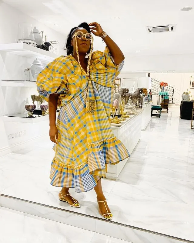 Elegance Redefined: Embracing Rich Aunty Styles for Timeless Fashion