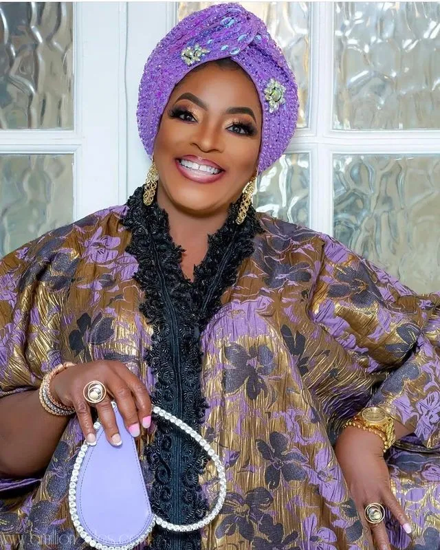 8 Beautiful Brocade Styles For Beautiful Women