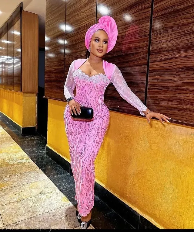 Owambe Style Ideas For Pink Lace Asoebi
