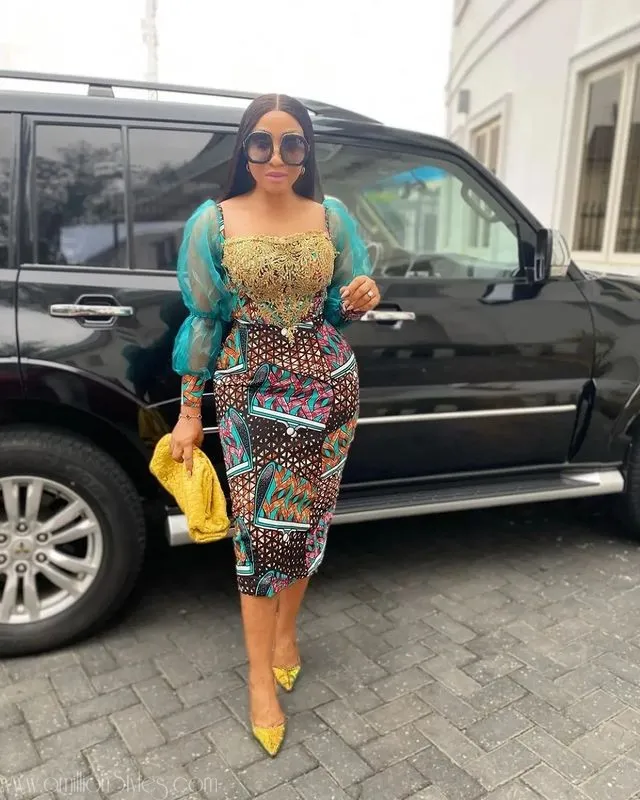 Have Fun With Flirty, Short Ankara Styles