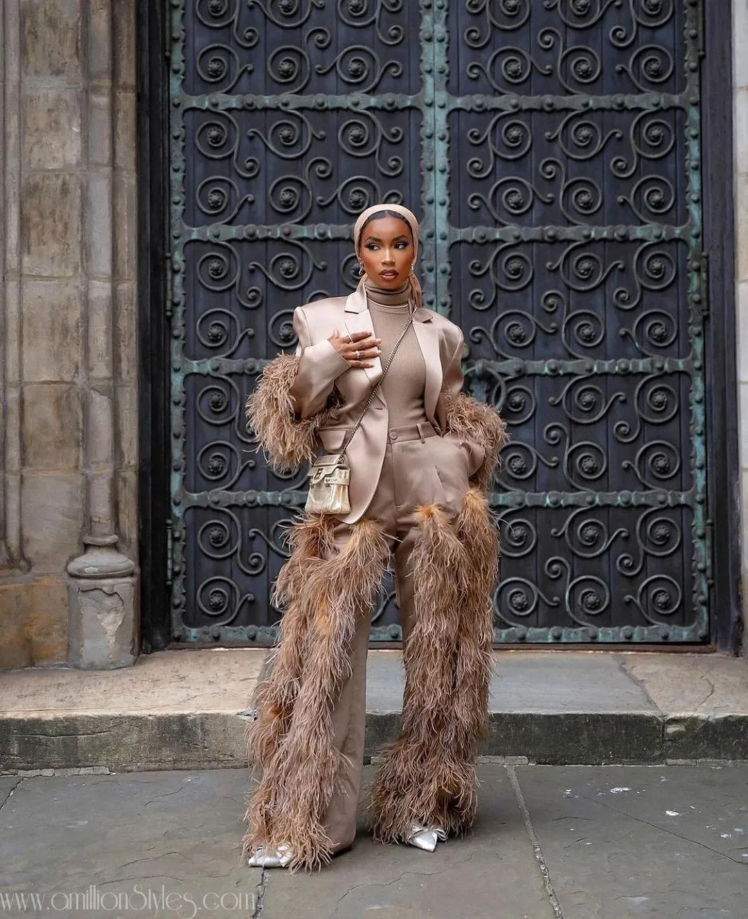 10 Stylish Suits for Women to Elevate Your Wardrobe