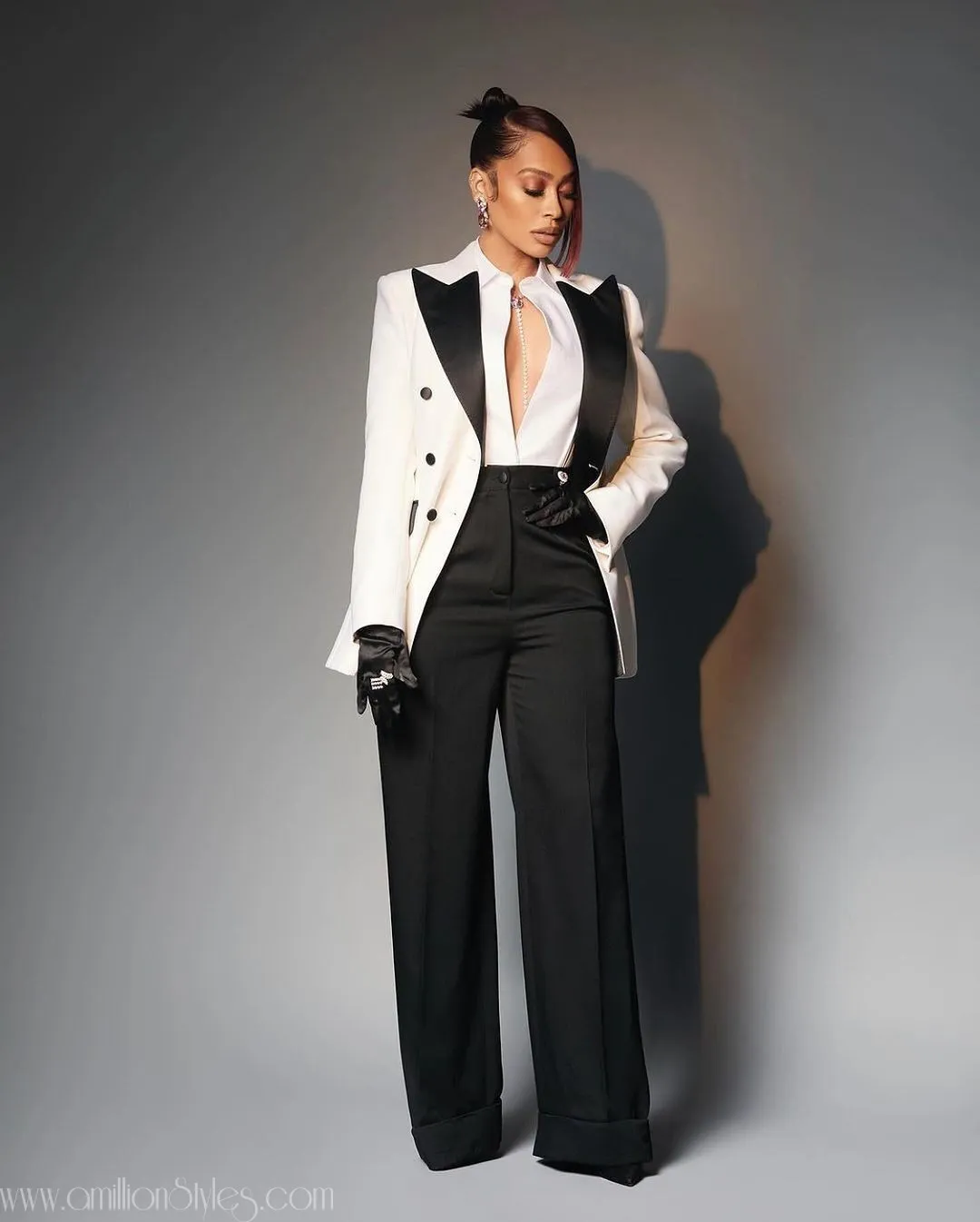 10 Stylish Suits for Women to Elevate Your Wardrobe