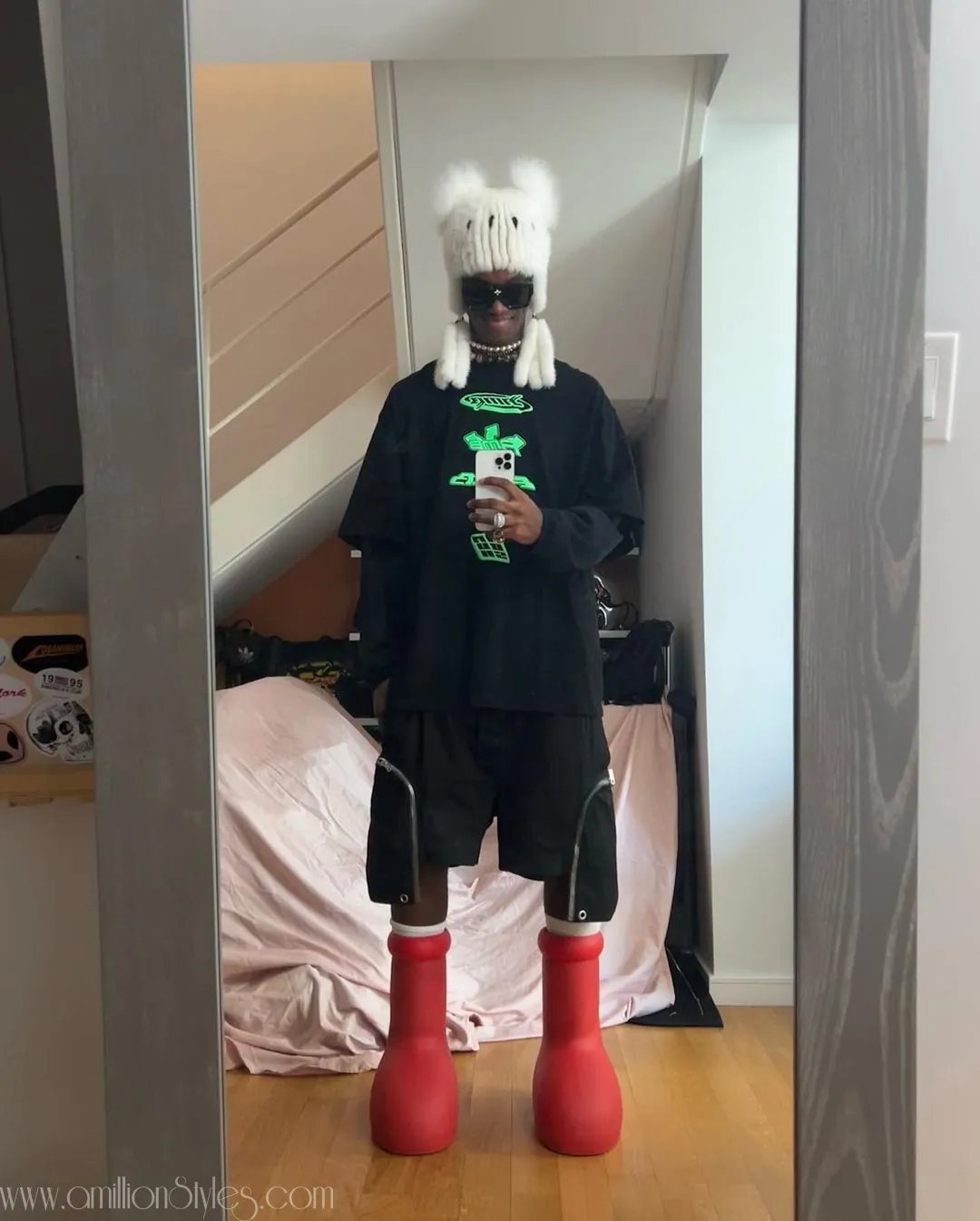 MCM: Wisdom Kaye And His Colorful Styles